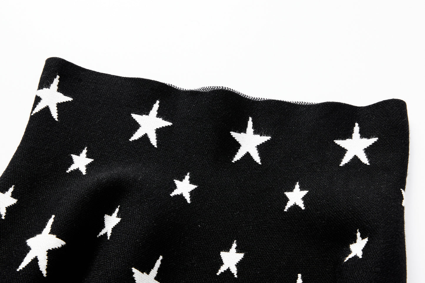 MM PURPLE LABEL - YR RND BLACK & WHITE STARS (PLUS SIZE)