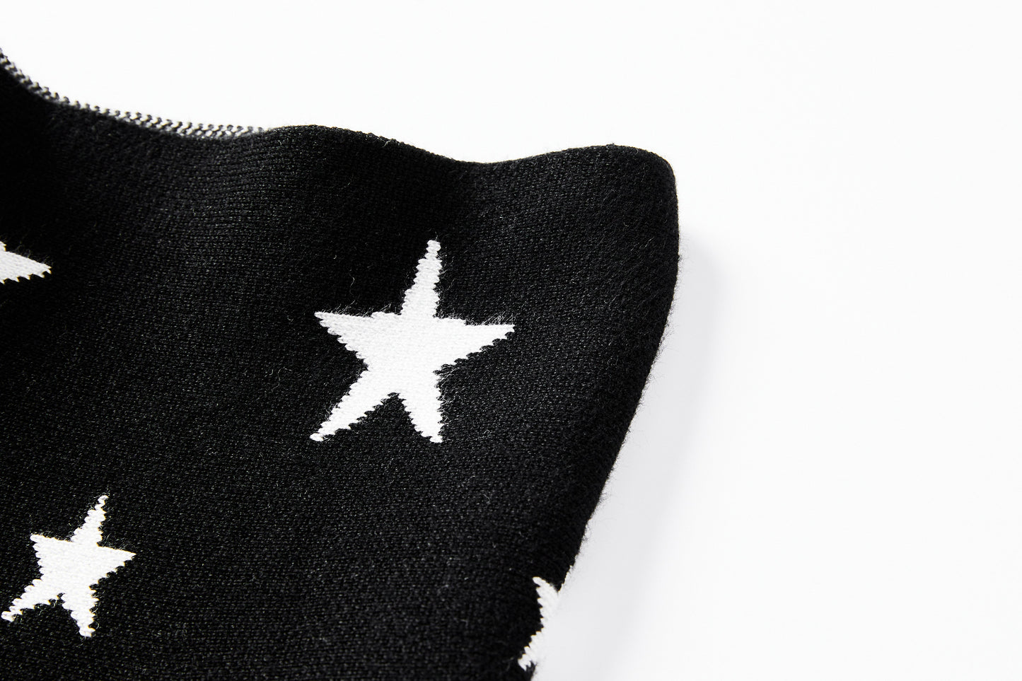 AMAZING MM SKIRT - YEAR ROUND BLACK & WHITE STARS