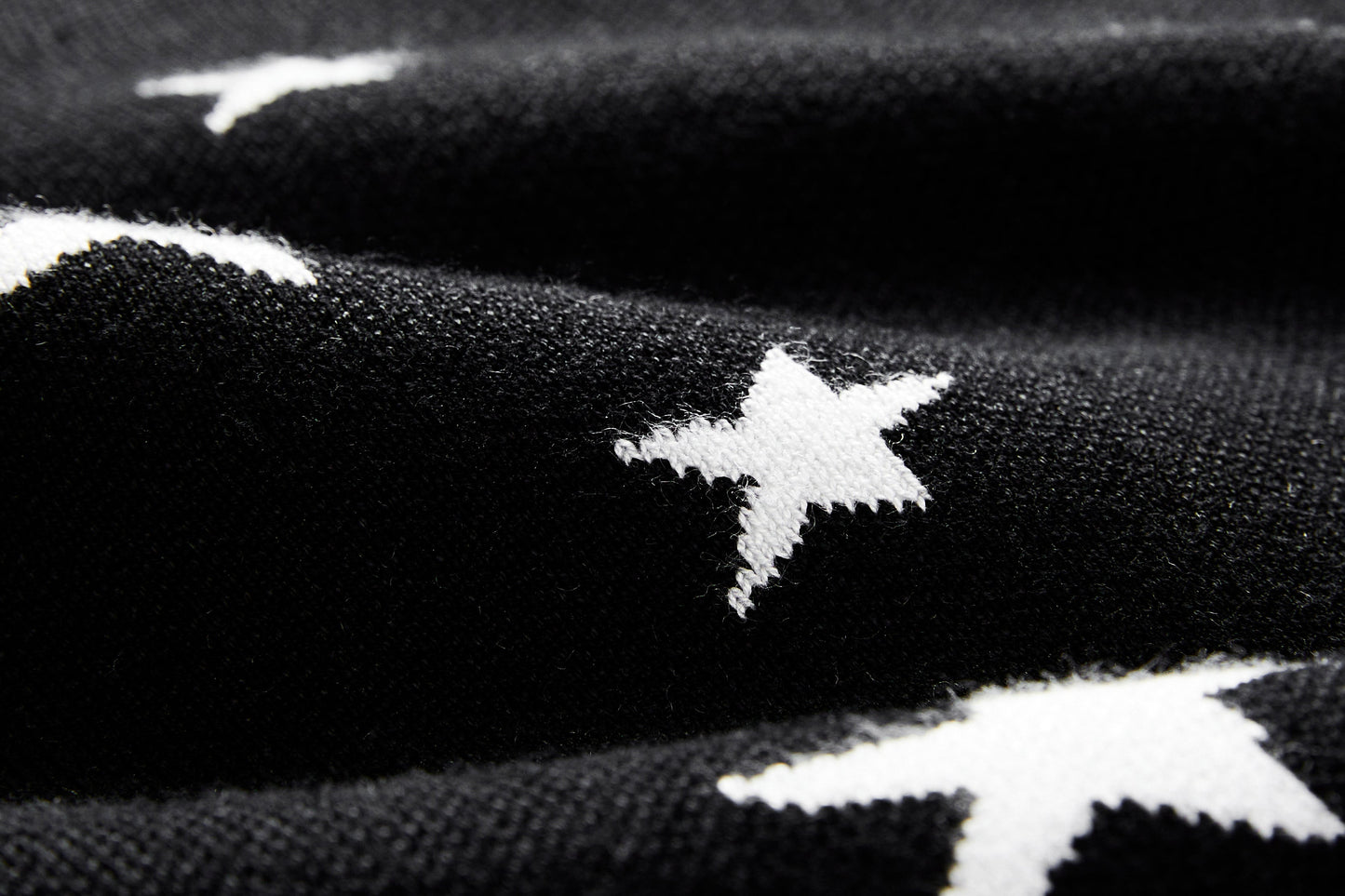 AMAZING MM SKIRT - YEAR ROUND BLACK & WHITE STARS