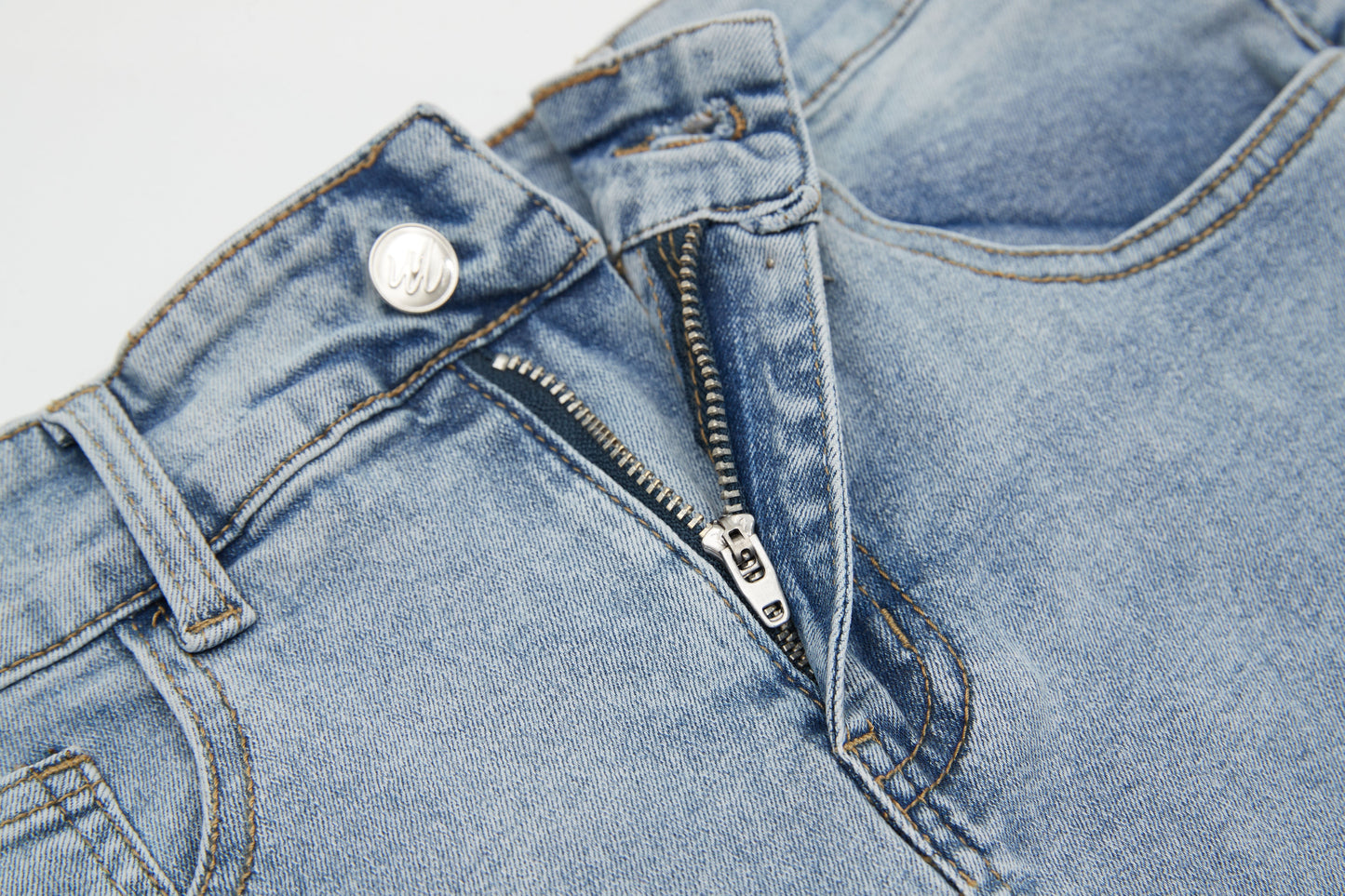 ACID WASH DENIM PERFECTION SKIRT byMM