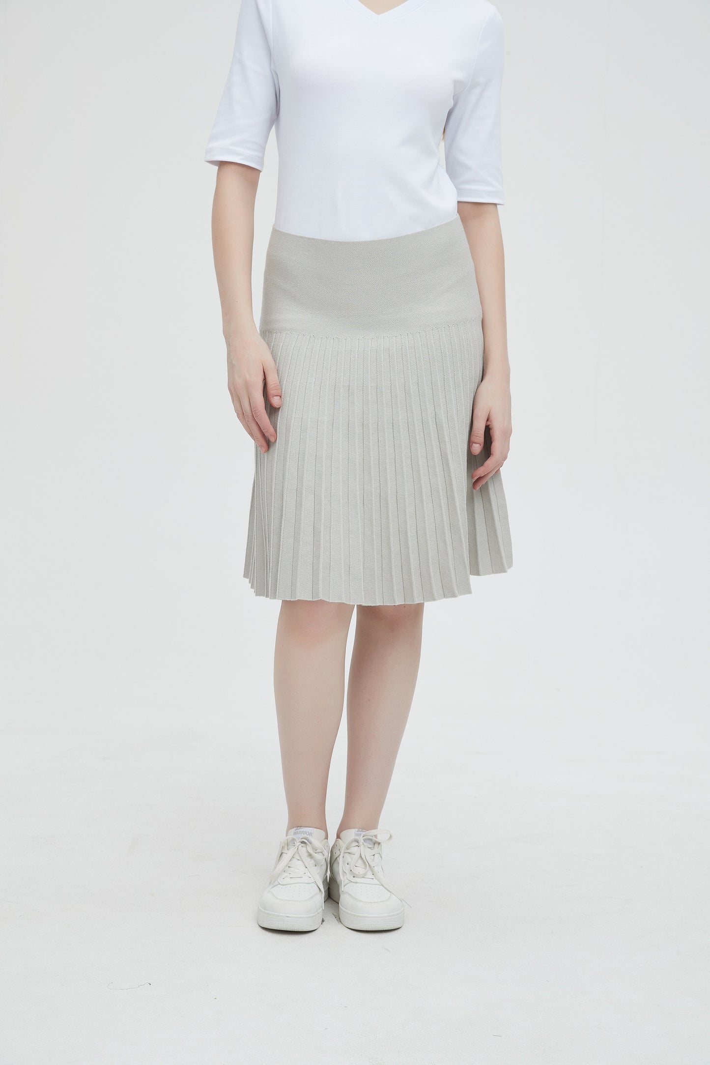 MM YEAR ROUND PLEATED - HEATHER GREY