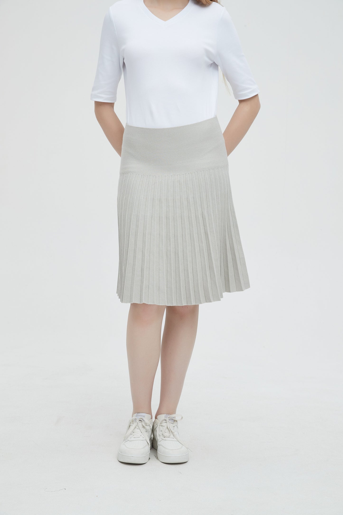 MM YEAR ROUND PLEATED - HEATHER GREY