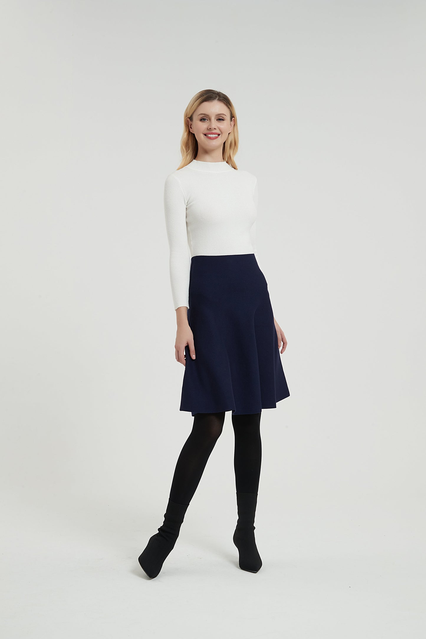 AMAZING MM SKIRT - YEAR ROUND NAVY