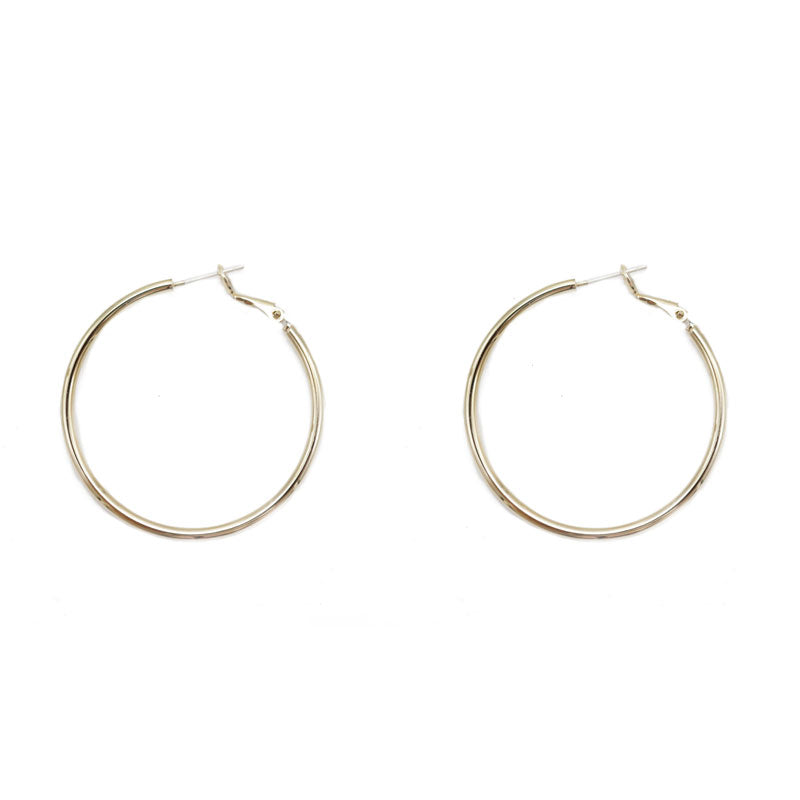 GOLD HOOPS 1.5"