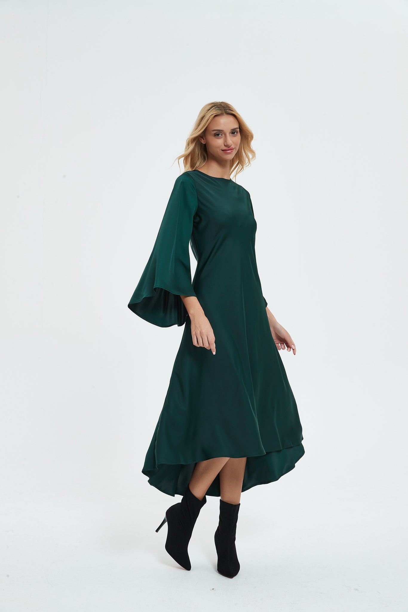 SILKY FIT AND FLARE DRESS - EMERALD GREEN