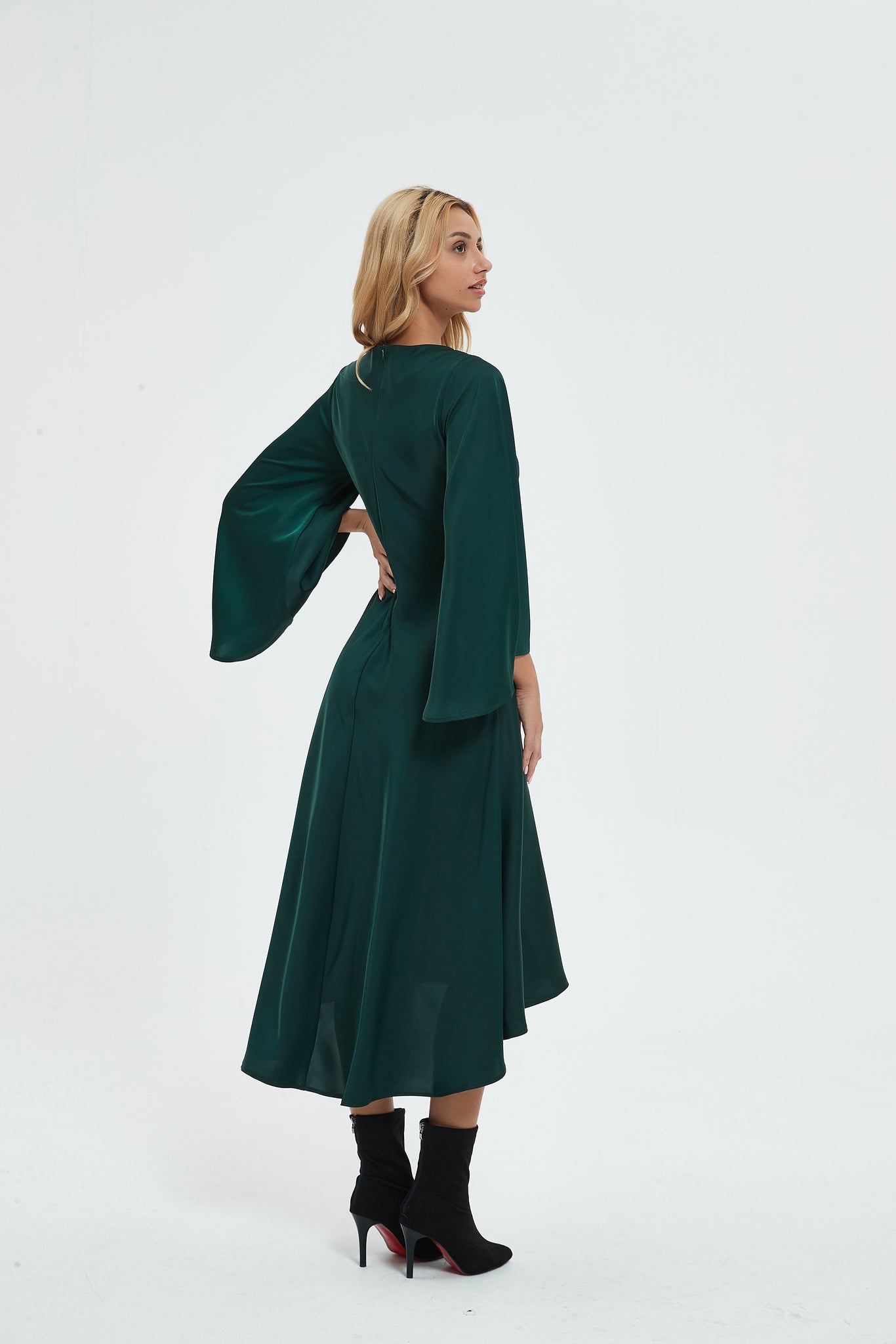 SILKY FIT AND FLARE DRESS - EMERALD GREEN