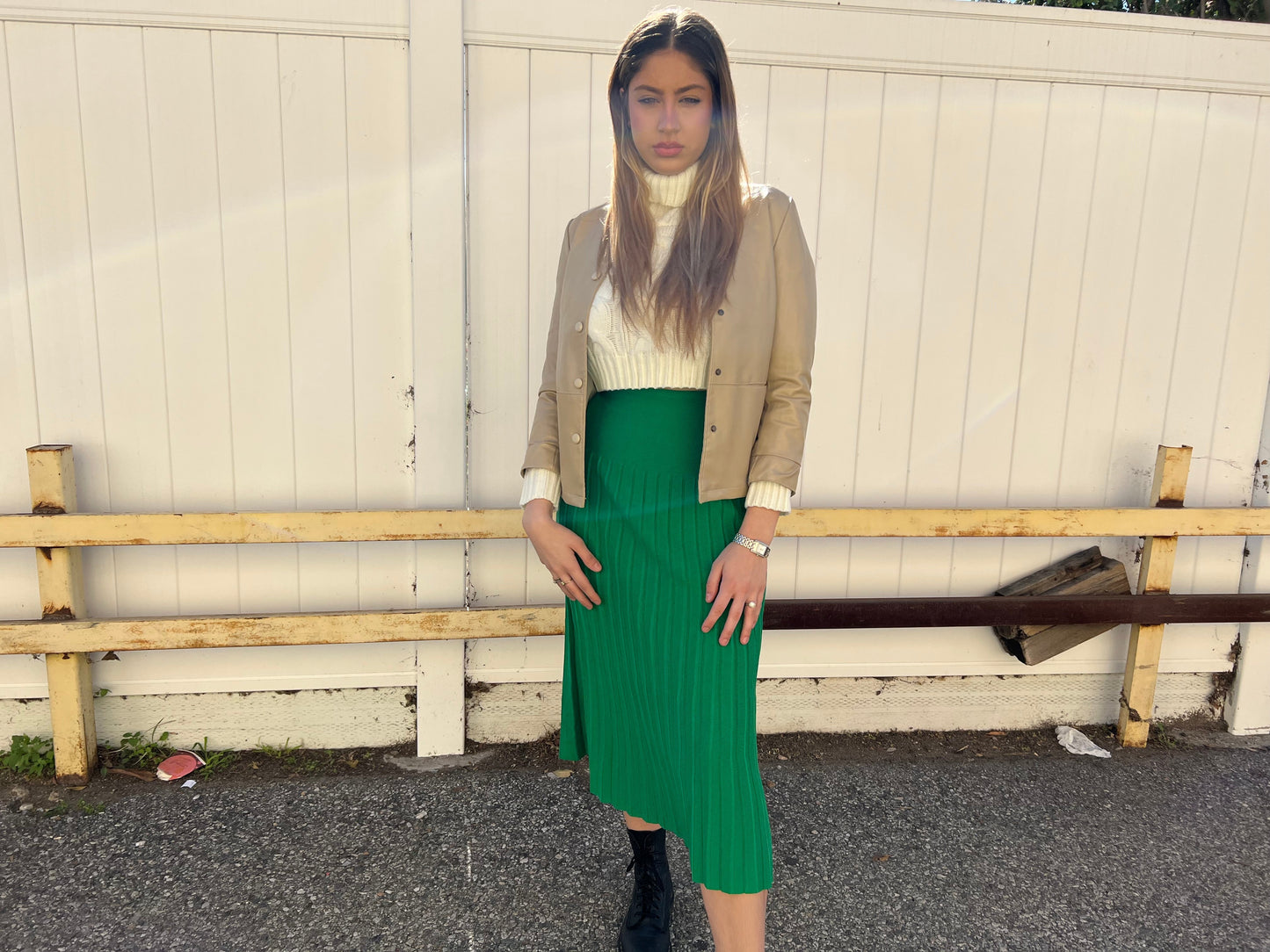 MM VISCOSE PLEATED MAXI - KELLY GREEN