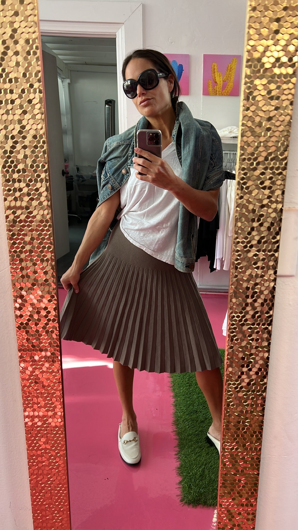 MM YEAR ROUND PLEATED - OLIVE GREEN