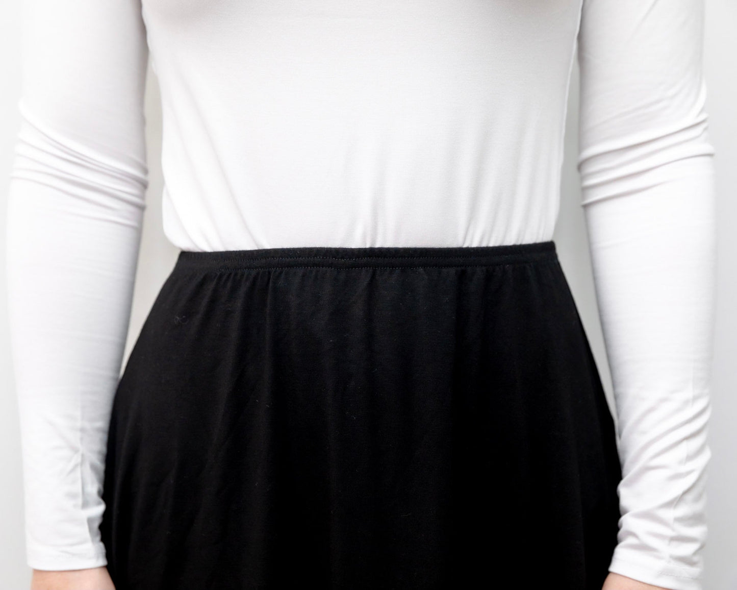 MM SWAY SKIRT - BLACK