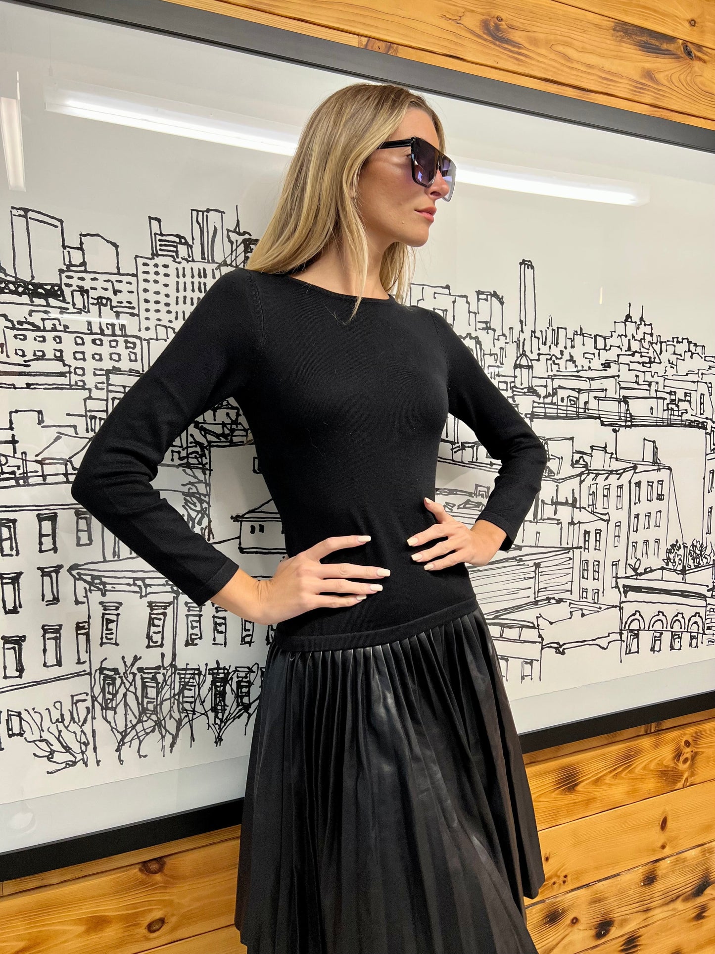 MM PLEATHER PLEATED BLACK