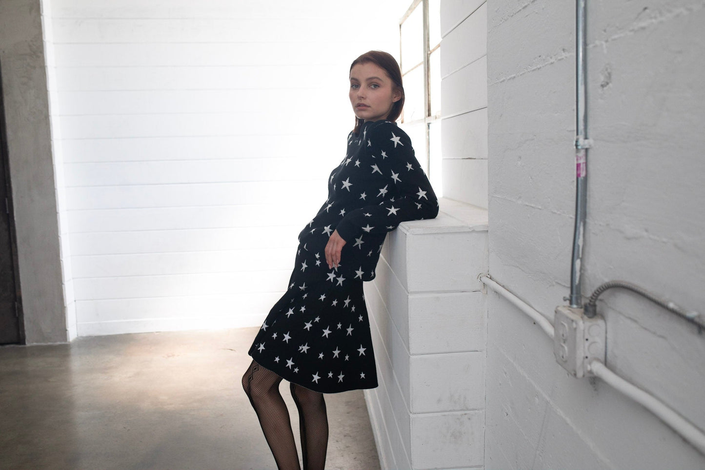 AMAZING MM SKIRT - YEAR ROUND BLACK & WHITE STARS