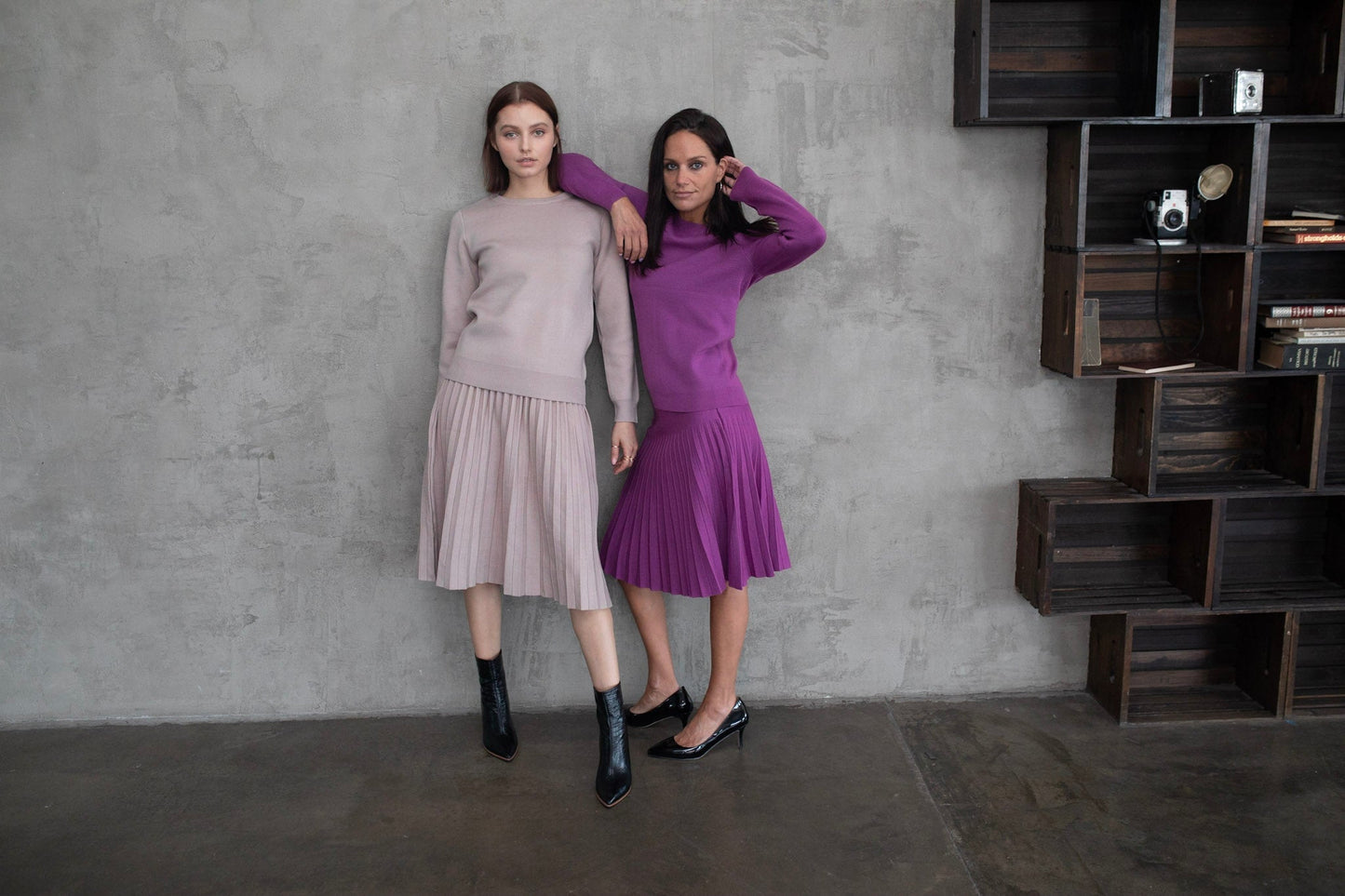 MM YEAR ROUND PLEATED - TAUPE