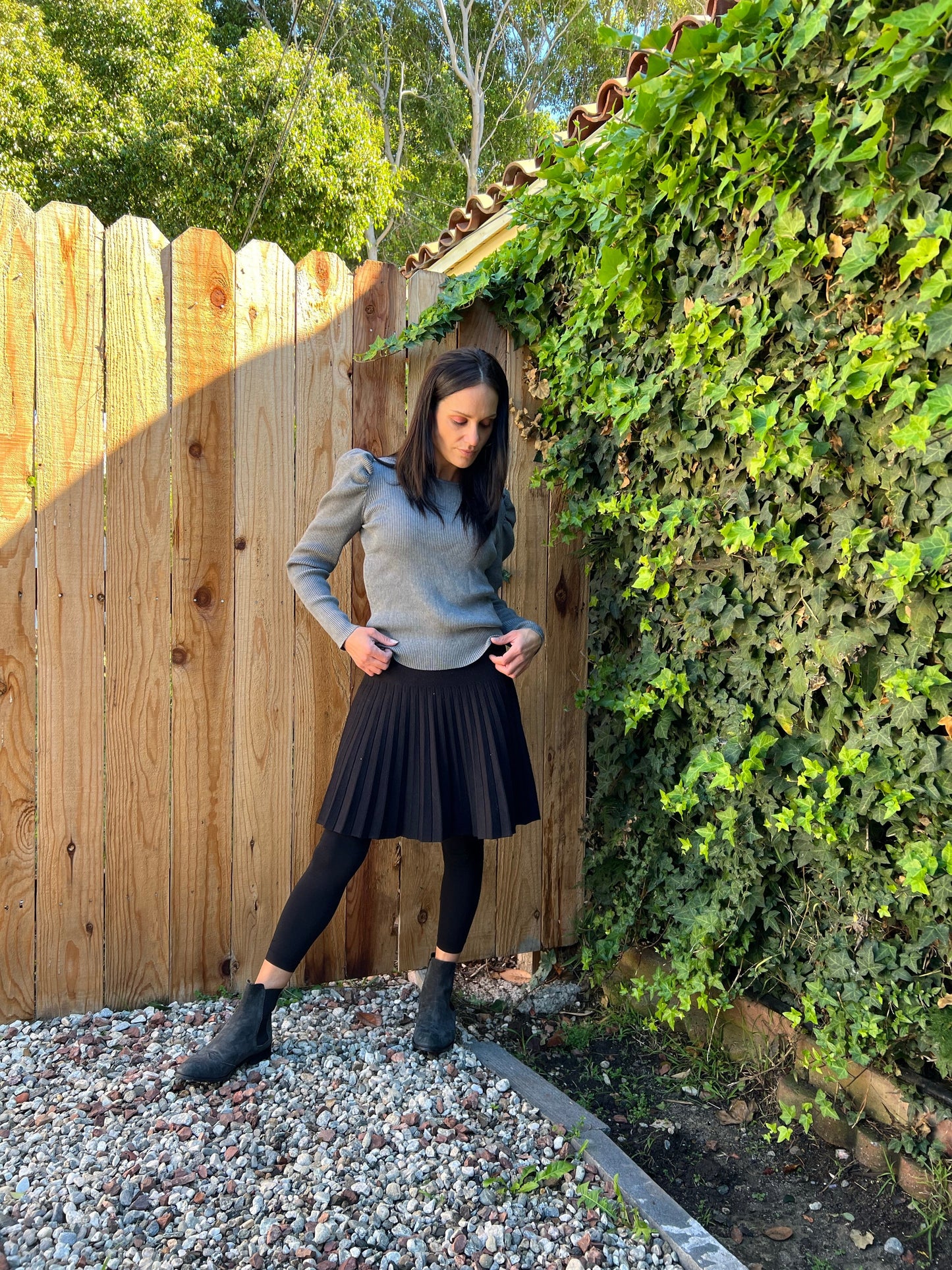 MM PUFFED SLEEVE RIBBED TOP
