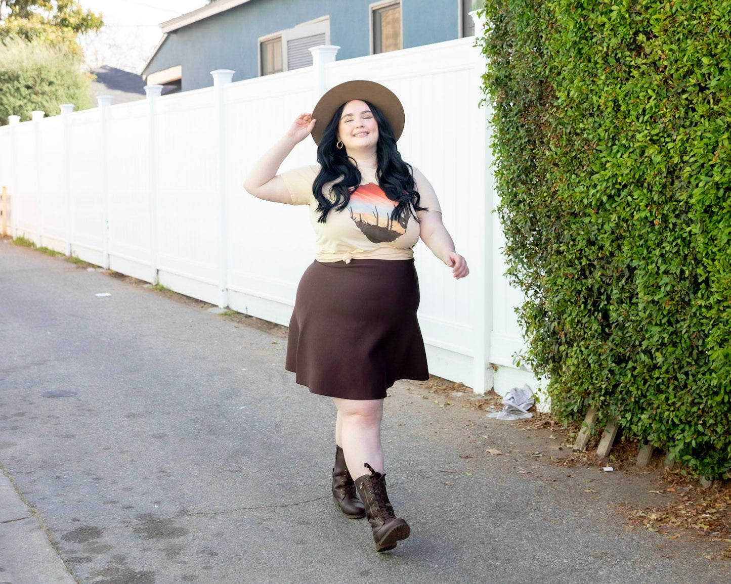 MM PURPLE LABEL - YR RND DARK BROWN (PLUS SIZE)