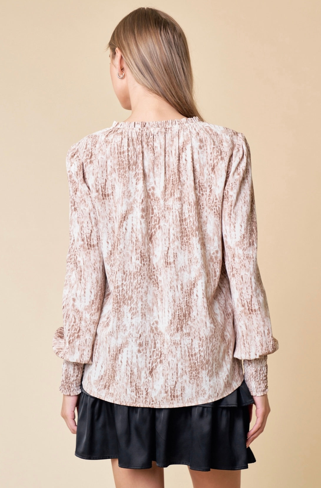 TIE-NECK SMOCKED CUFF BLOUSE