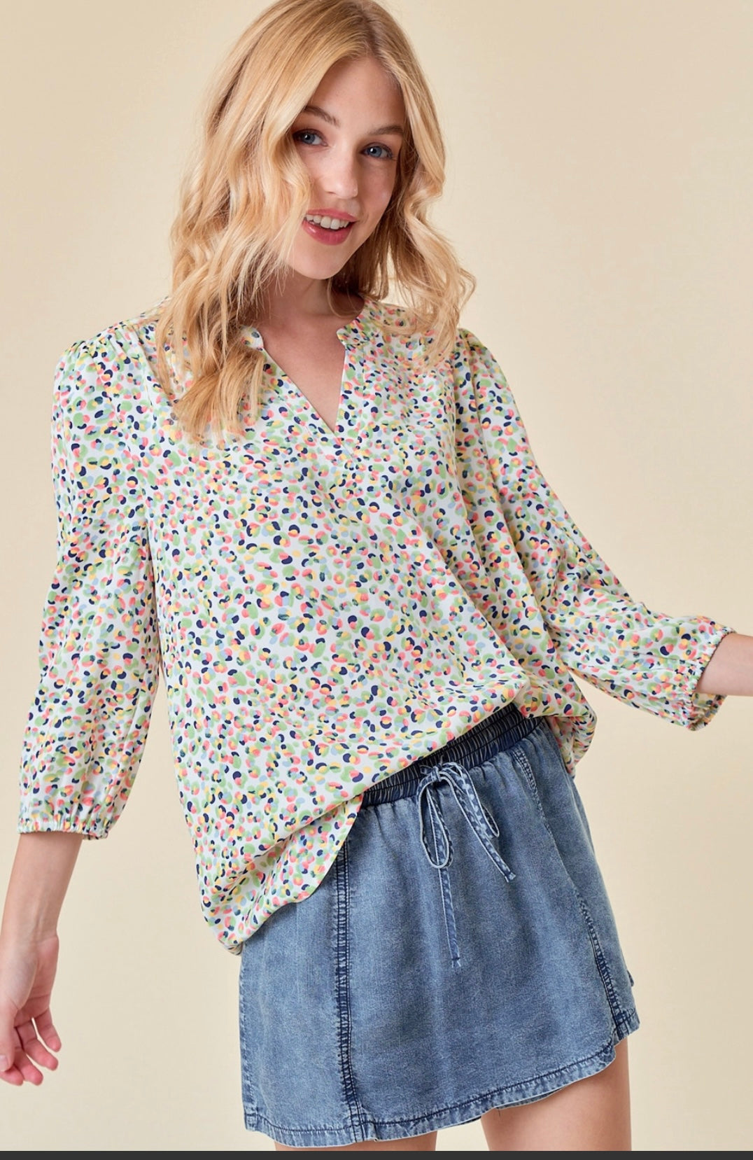 SPLIT V-NECK LINE SLEEVE PRINTED BLOUSE