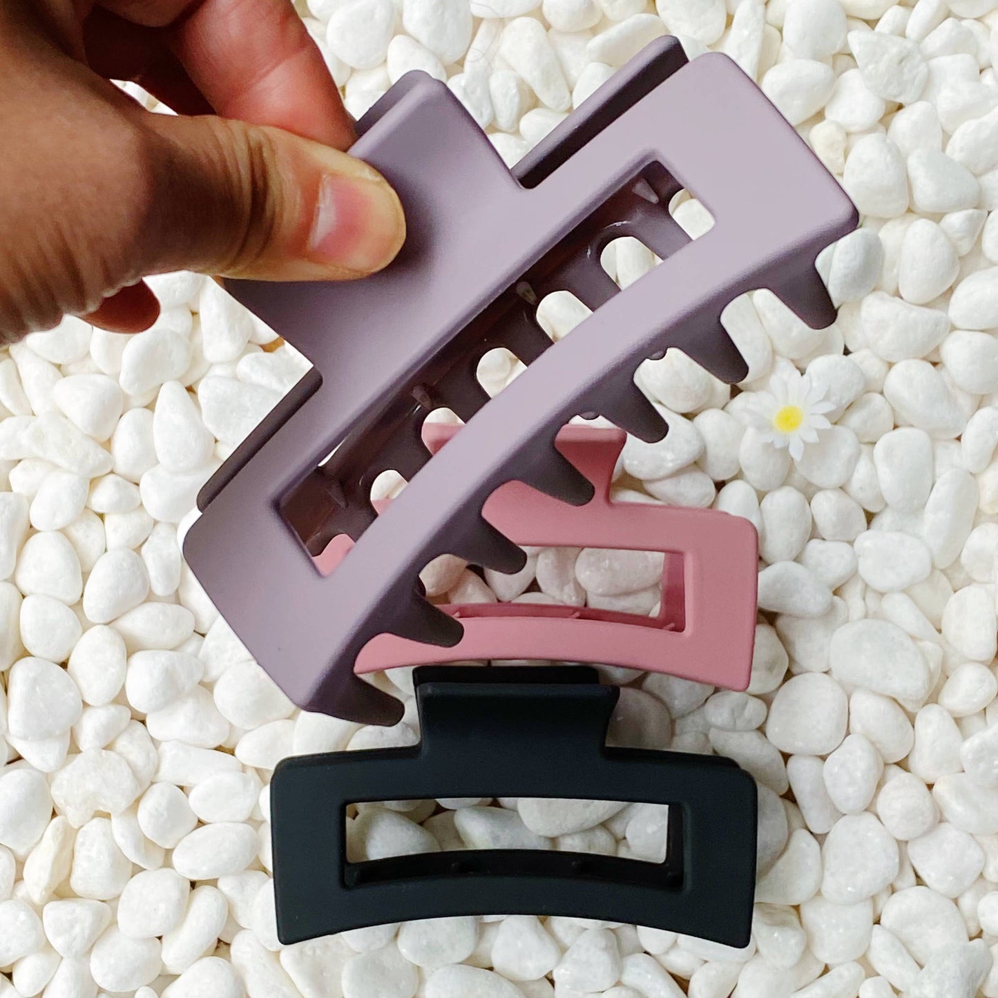 Monotone Hair Claw Set: Cream