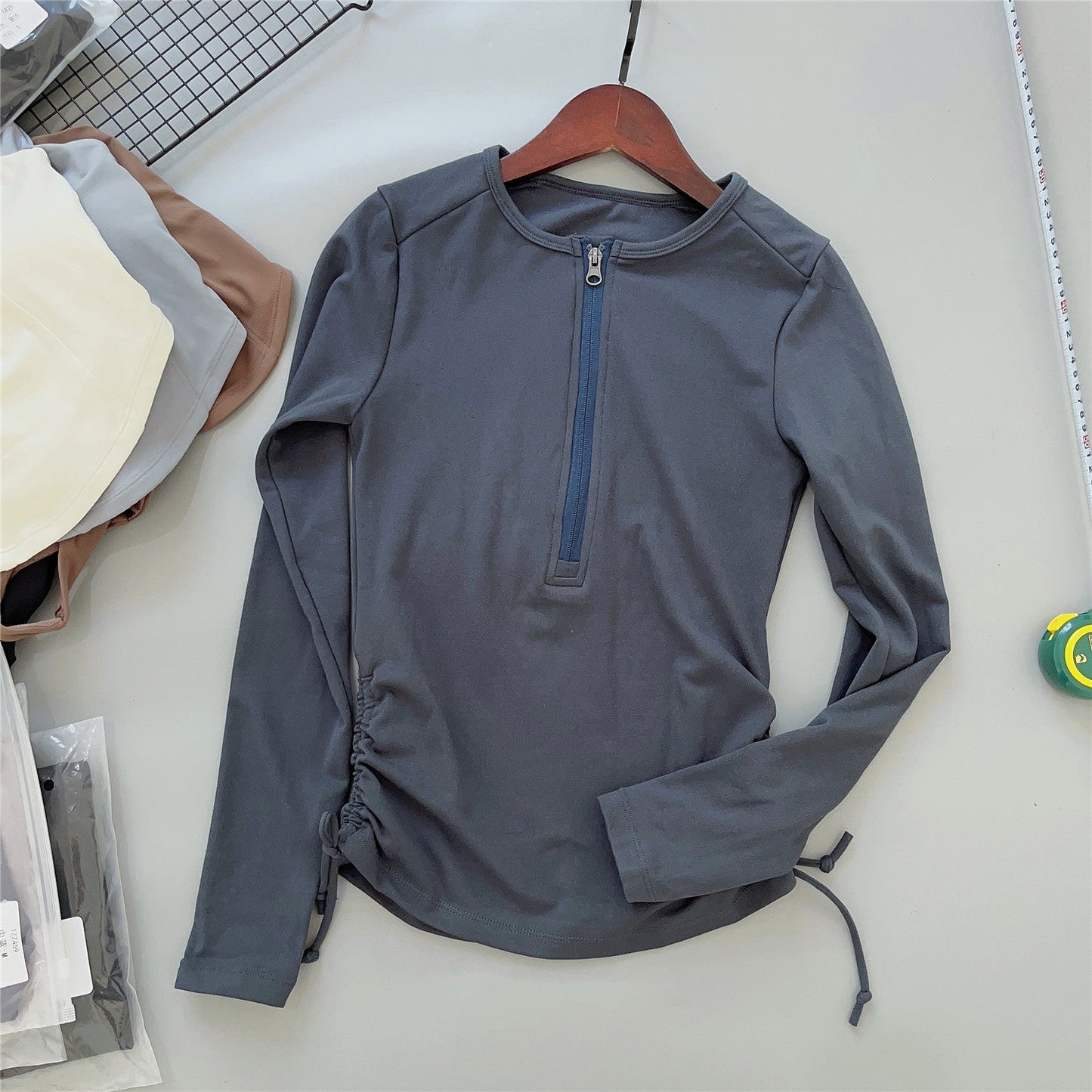 RUCHED SIDE ACTIVEWEAR TOP