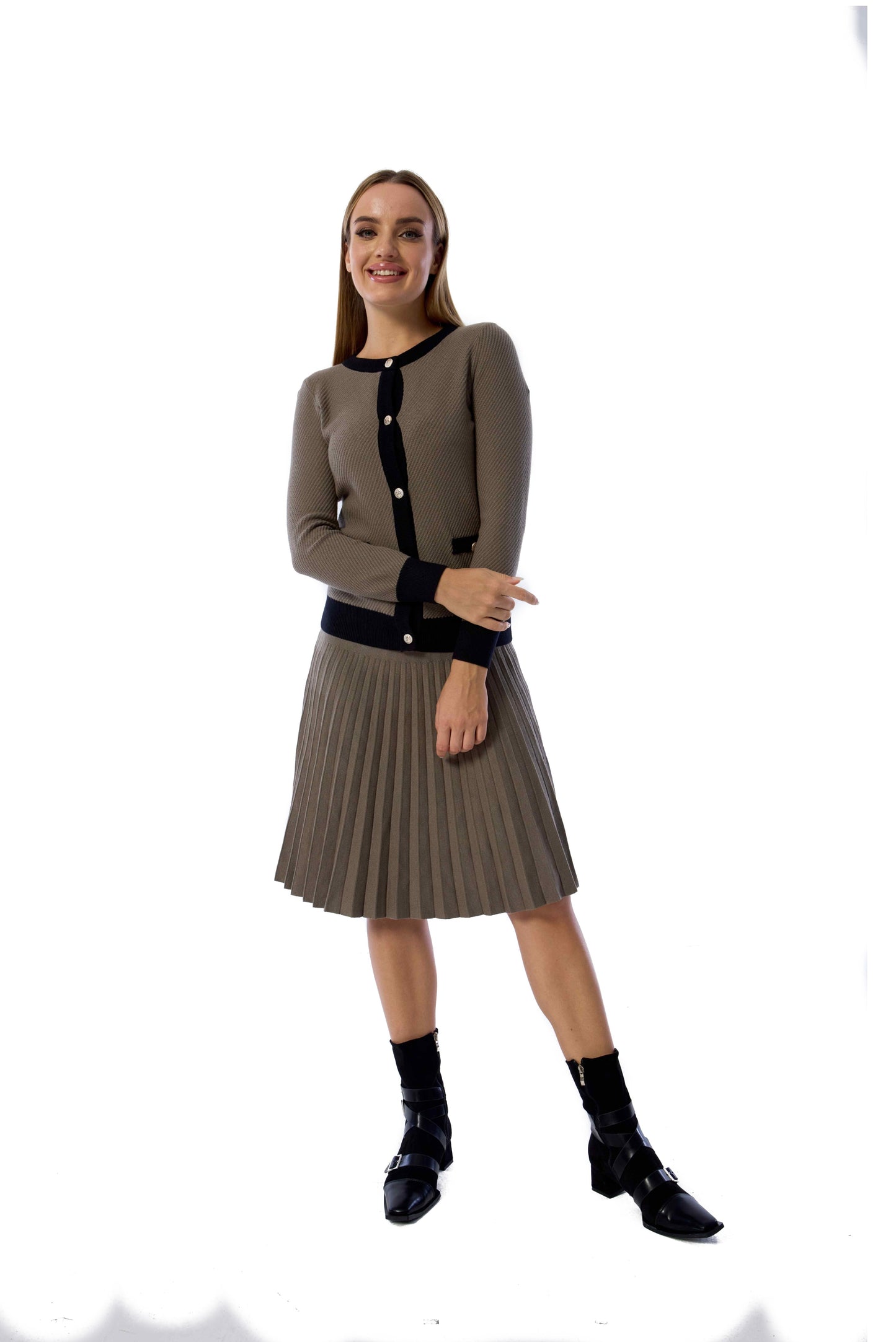 MM YEAR ROUND PLEATED - OLIVE GREEN