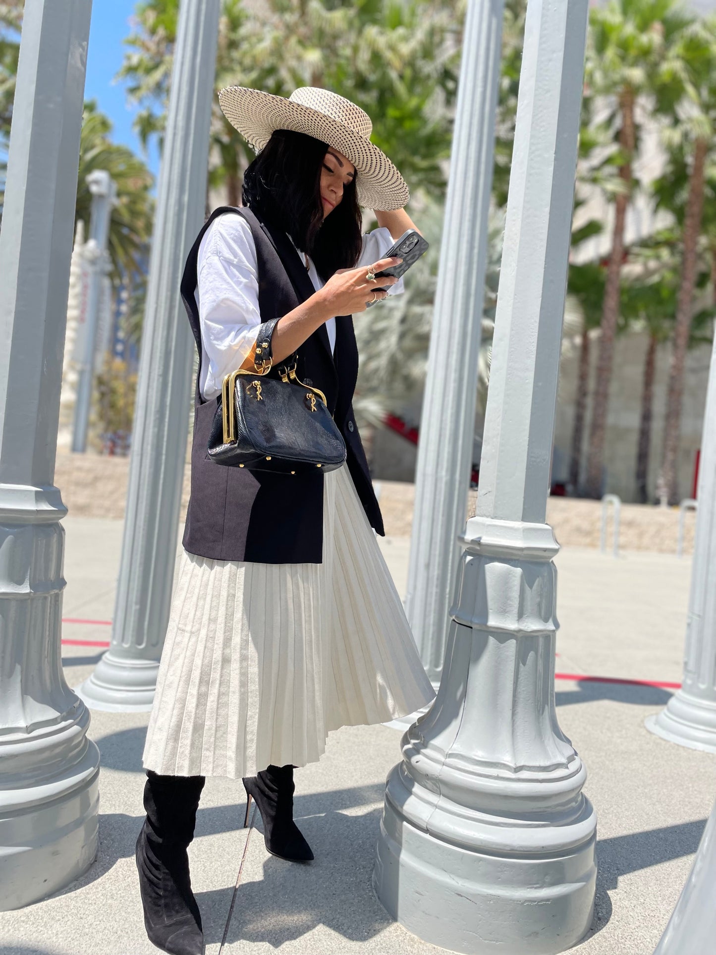 MM YEAR ROUND PLEATED - CREAM