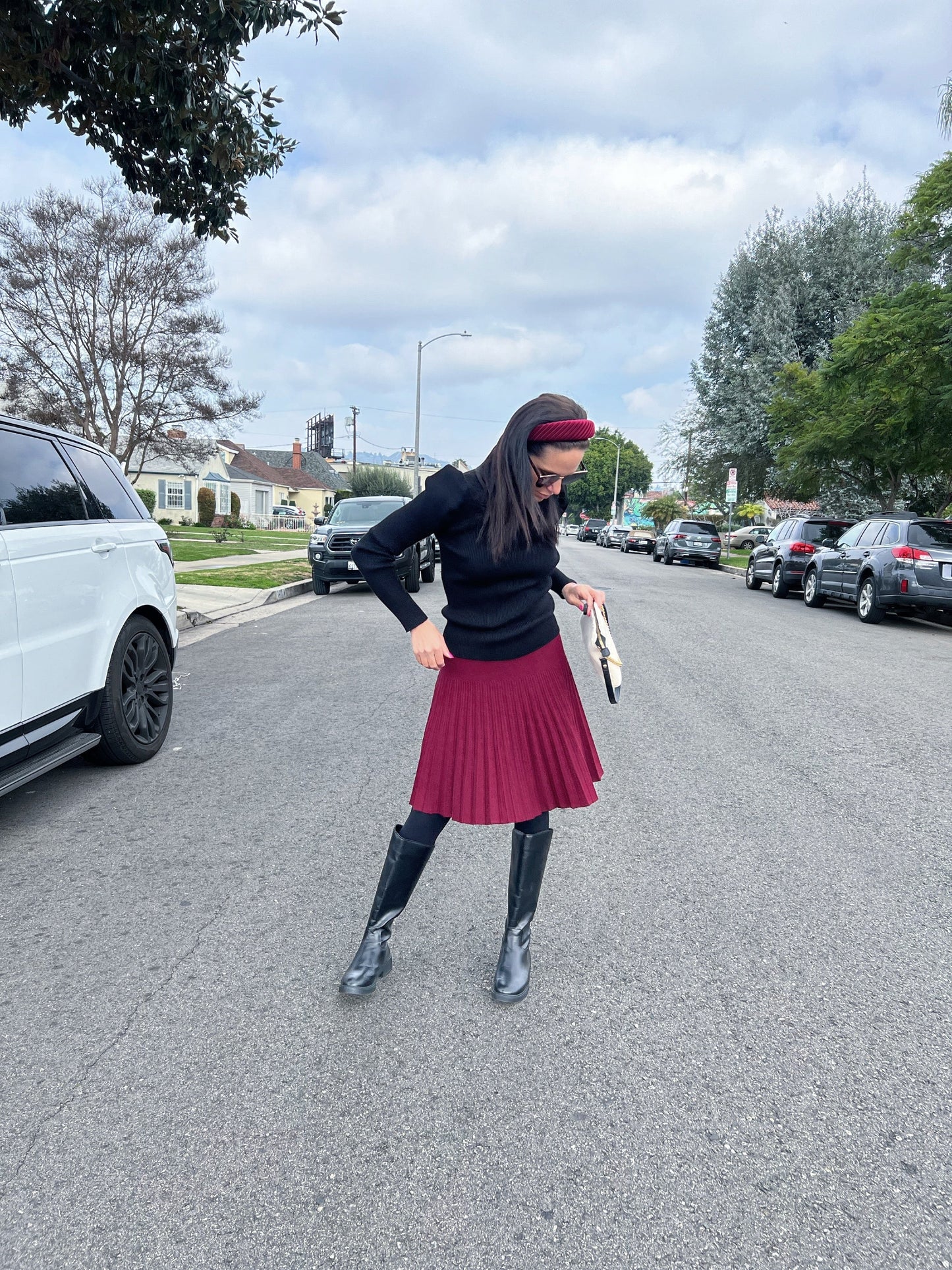 MM YEAR ROUND PLEATED - MAROON