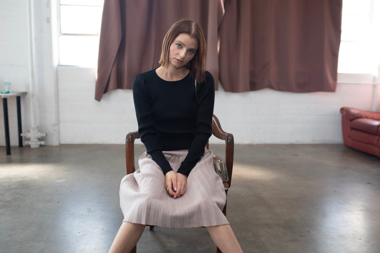 MM YEAR ROUND PLEATED - TAUPE