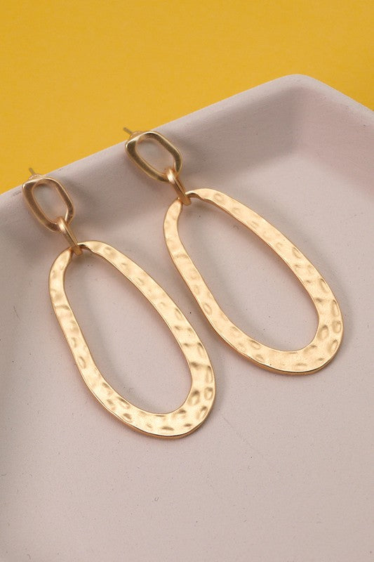 HAMMERED OVAL EARRINGS